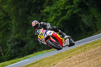 brands-hatch-photographs;brands-no-limits-trackday;cadwell-trackday-photographs;enduro-digital-images;event-digital-images;eventdigitalimages;no-limits-trackdays;peter-wileman-photography;racing-digital-images;trackday-digital-images;trackday-photos